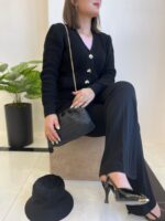 ژاکت مشکی ، شلوار مشکی